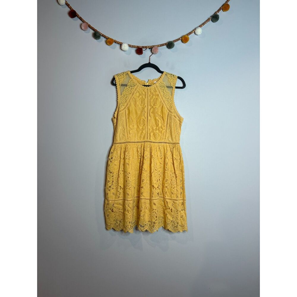 🔆 Xhilaration yellow lacy dress